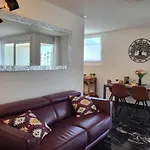 Torre Tessuti Apt-leonardo By Interhome شقة *
