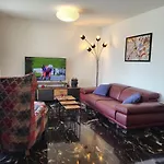 Torre Tessuti Apt-leonardo By Interhome شقة *